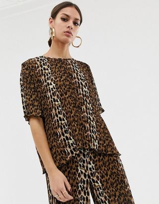 Na-Kd + Plisse Top With Leopard Print in Brown Co-Ord