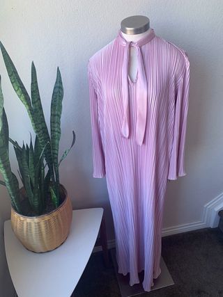 Vintage + 70s Lilac Plisse Pleat Bell Sleeve Kaftan Dress