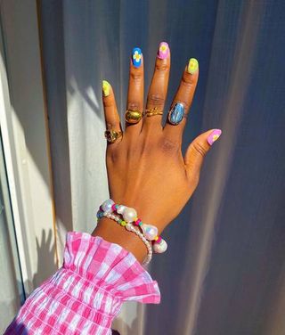 colourful-nail-art-288177-1594714373578-image