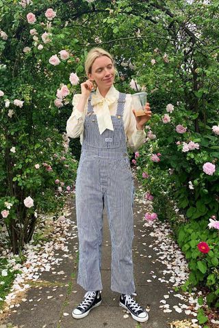 how-to-wear-dungarees-288178-1594716379094-image