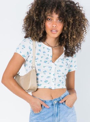 Kendall Jenner Wore a $45 Princess Polly Top | Who What Wear