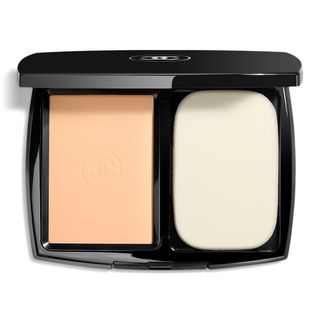 Chanel + Ultra Le Teint Ultrawear All-Day Comfort Flawless Finish Compact Foundation