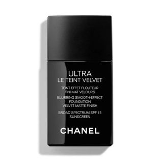 Chanel + Ultra Le Teint Velvet Blurring Smooth-Effect Foundation