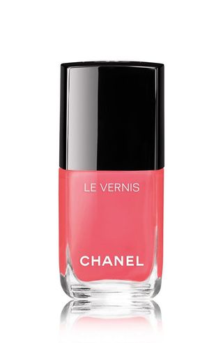 Chanel + Chanel Nail Color in Coralium