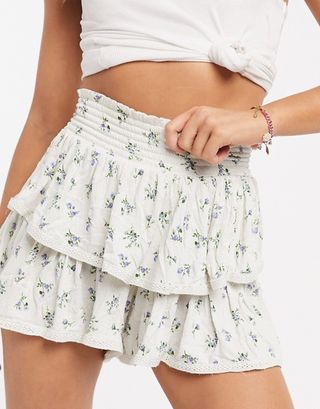 ASOS Design + Short With Shirring and Ruffles in Ditsy Print