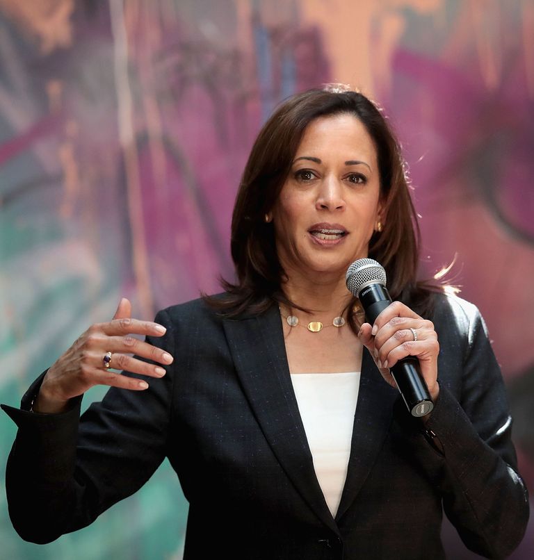 Kamala Harris Has Worn Her Signature Pearls for 35 Years | Who What Wear