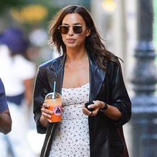 fall-outfit-trend-irina-shayk-288713-1597875501296-square