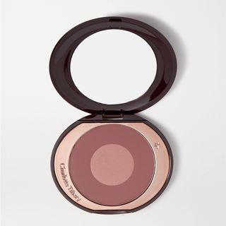 Charlotte Tilbury + Cheek To Chic Swish & Glow Blusher in Pillow Talk Intense