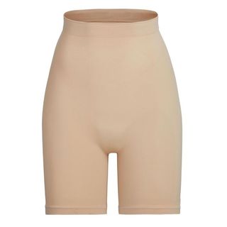 SKIMS + Sculpting Short Above the Knee in Clay