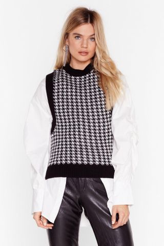 Nasty Gal + Tell Us the Houndstooth Knitted Vest Top