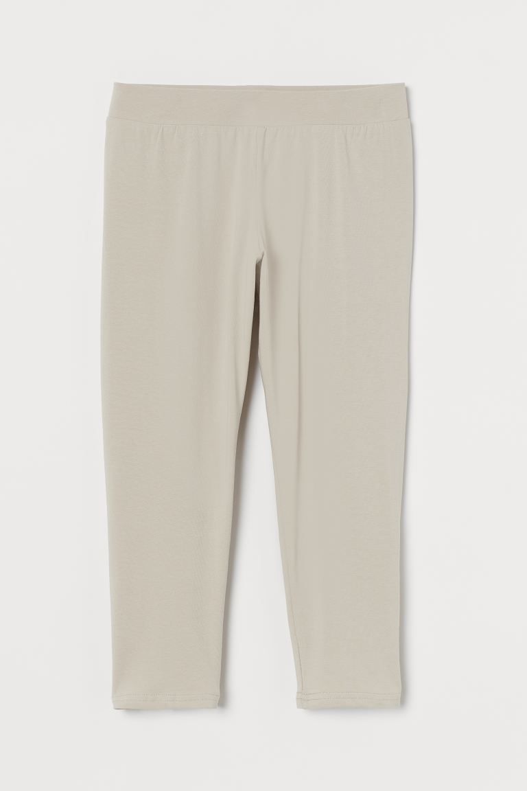 Kendall Jenner Wore the Controversial Capri Legging Trend Who What Wear