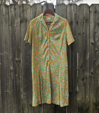 M&S + 1960s Shelton Strollers Hippie Pattern Short Sleeve Button Up Collared Dress