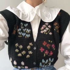vintage-sweaters-289115-1600208469363-square