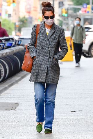 Katie Holmes Convinced Us to Try This Autumn Footwear Trend | Who What Wear