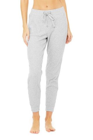 Alo Yoga + Muse Sweatpant - Athletic Heather Grey