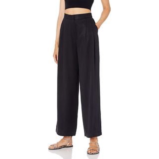 The Drop + Sarah High-Waist Double Pleated Wide Leg Pants in Black