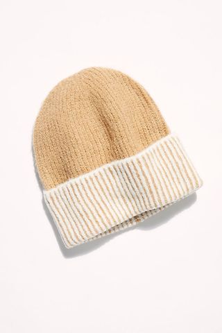 Ugg + Straight Chill Ribbed Beanie