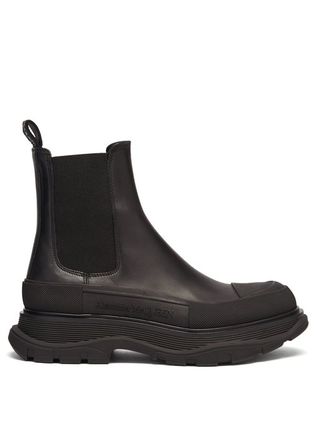 Alexander McQueen + Exaggerated-Sole Leather Chelsea Boots