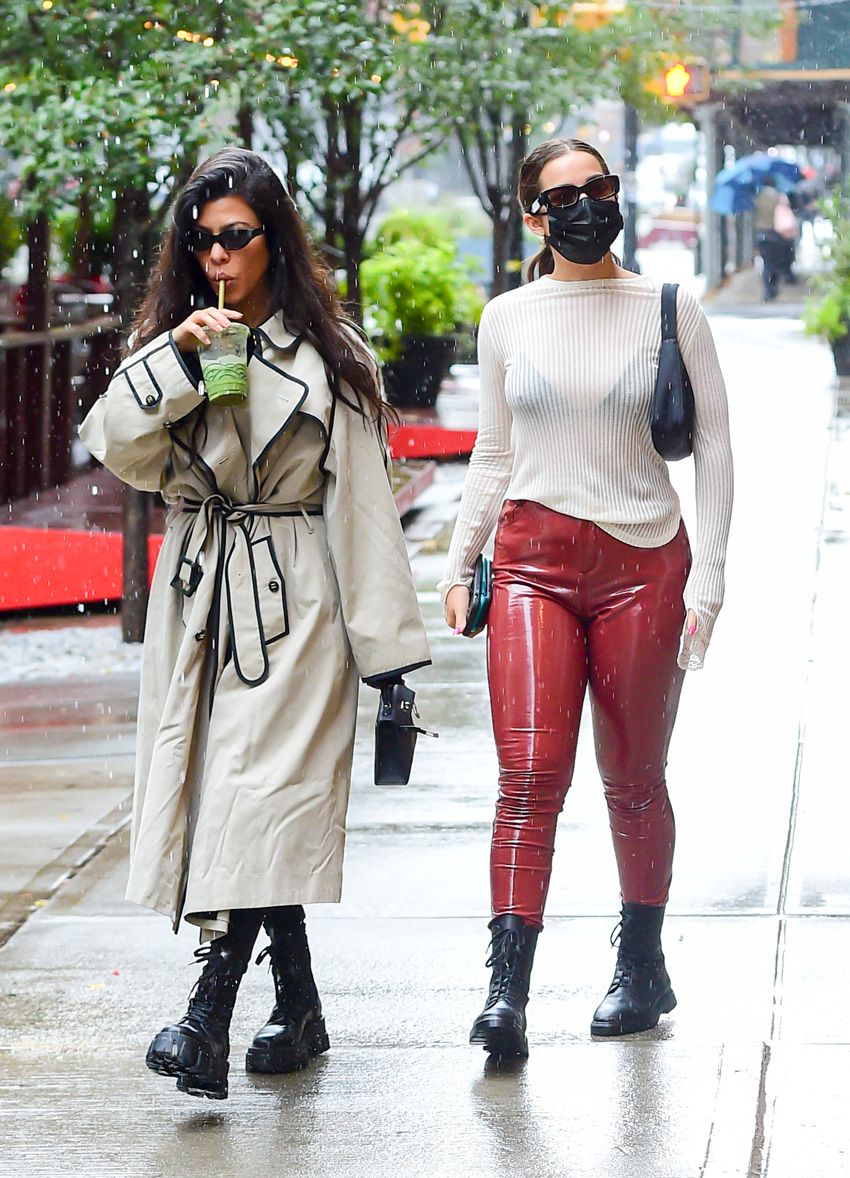 5 Kourtney Kardashian And Addison Rae Matching Outfits In Ny Who What Wear