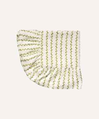 Projektityyny + Seppele Stripe Frill Tablecloth