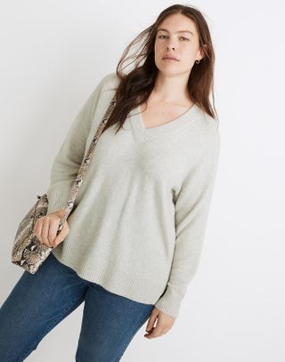 Madewell + Bartlett V-Neck Pullover Sweater in Coziest Yarn