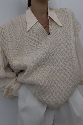 best-beige-sweaters-289992-1604874597100-image