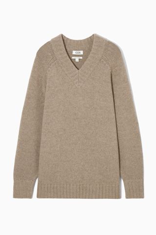 COS + Chunky Pure Cashmere V-Neck Jumper