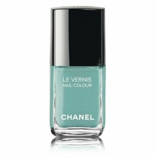 Chanel + Le Vernis Longwear Nail Colour in Verde Pastello