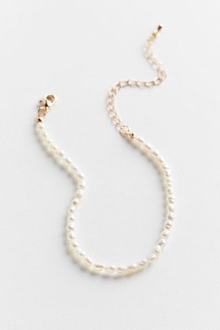 Urban Outfitters + Freshwater Pearl Bracelet