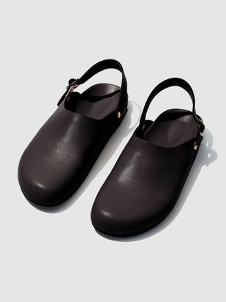 Beatrice Valenzuela + Clogs