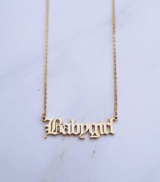 Ten Wilde + Personalized Old English Nameplate Necklace