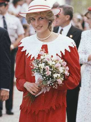 the-crown-princess-diana-trends-290376-1606492531734-image