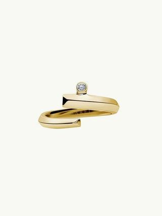 Diaboli Kill + Pythia Coil Diamond Ring in Yellow Gold