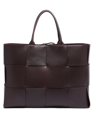 Bottega Veneta + The Arco Intrecciato-Leather Tote Bag