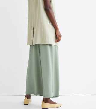 H&M + Cropped Pull-on Trousers