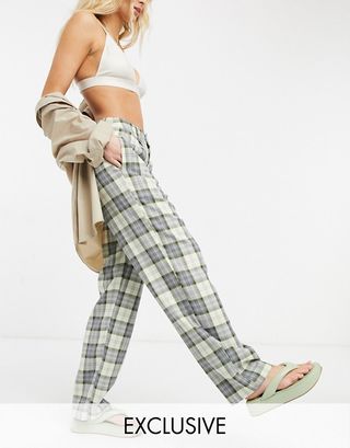 Stradivarius + Slouchy Dad Trouser in Check