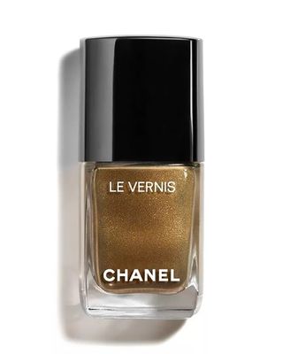 Chanel + Le Vernis Longwear Nail Colour in 965 Claire de Lune