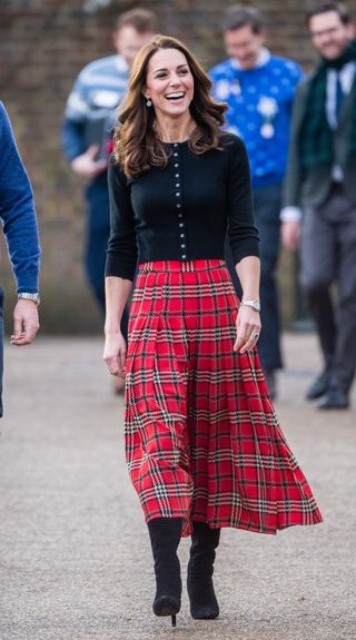 Kate Middleton's Knit Skirt Is a Comfy Alternative to Jeans: Get the Look