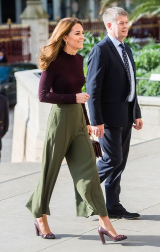 kate-middleton-sweater-outfits-290653-1607319445080-image