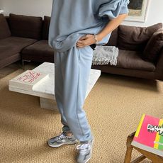 sweatpant-outfits-290769-1669306968832-square