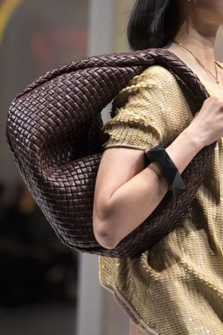 handbag-trends-2021-290775-1607722053019-main
