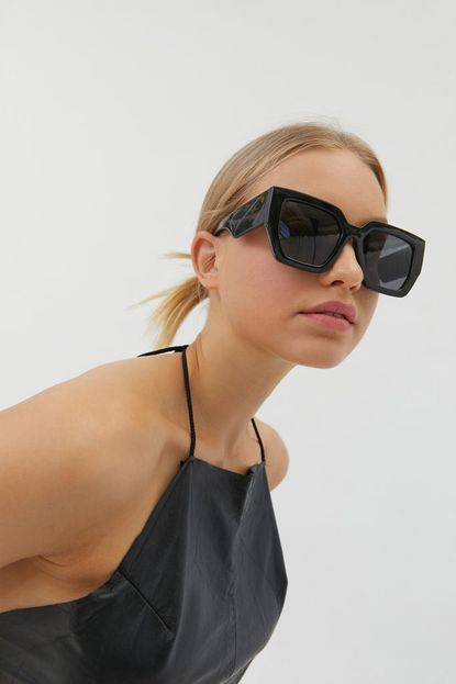 33 Black Sunglasses That Will Forever Be Classics | Who What Wear