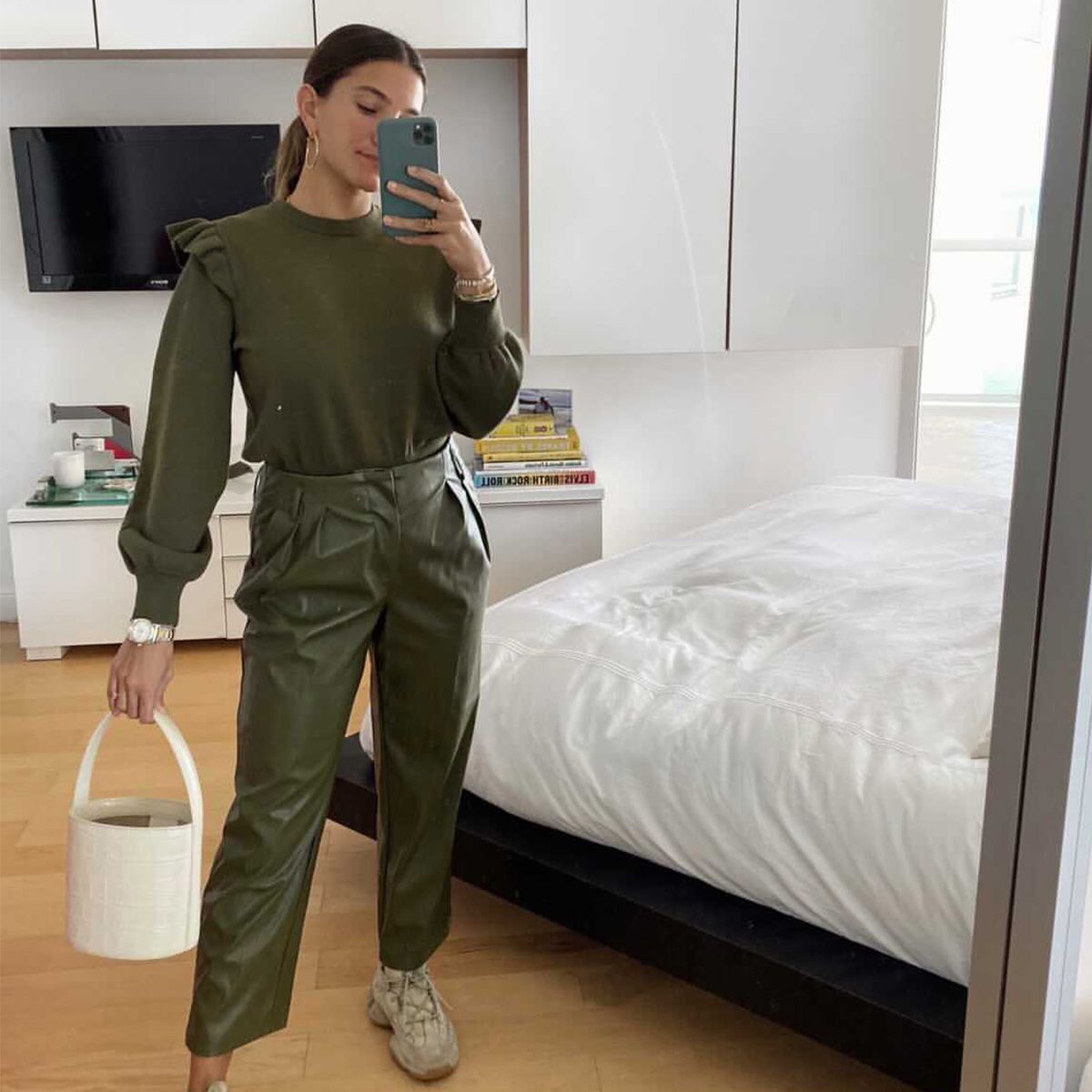 10 Functional Basics That Make Any Outfit Look Expensive | Who What Wear