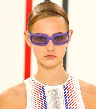 sporty-sunglasses-trend-290953-1609958588730-image