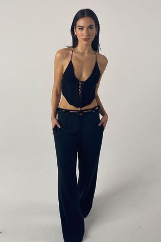 low-rise-pant-outfits-291005-1610126209125-image