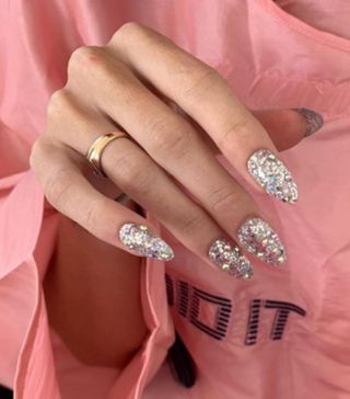 90s-nail-trends-291095-1611363833414-image
