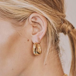Missoma + Lucy Williams Gold Chunky Entwine Hoop Earrings