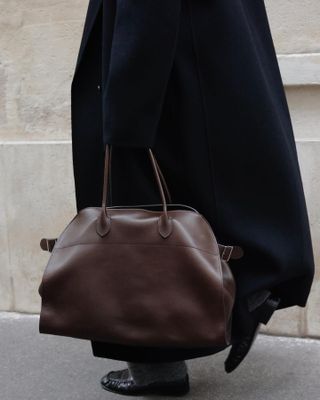 most-popular-designer-handbags-291169-1707224020471-main