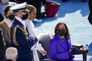 kamala-harris-inauguration-outfit-291185-1611166032204-image