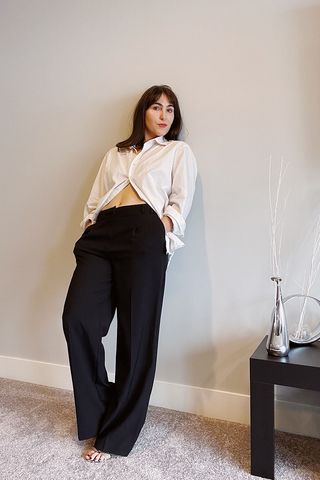how-to-style-low-rise-pants-291259-1611706713313-main